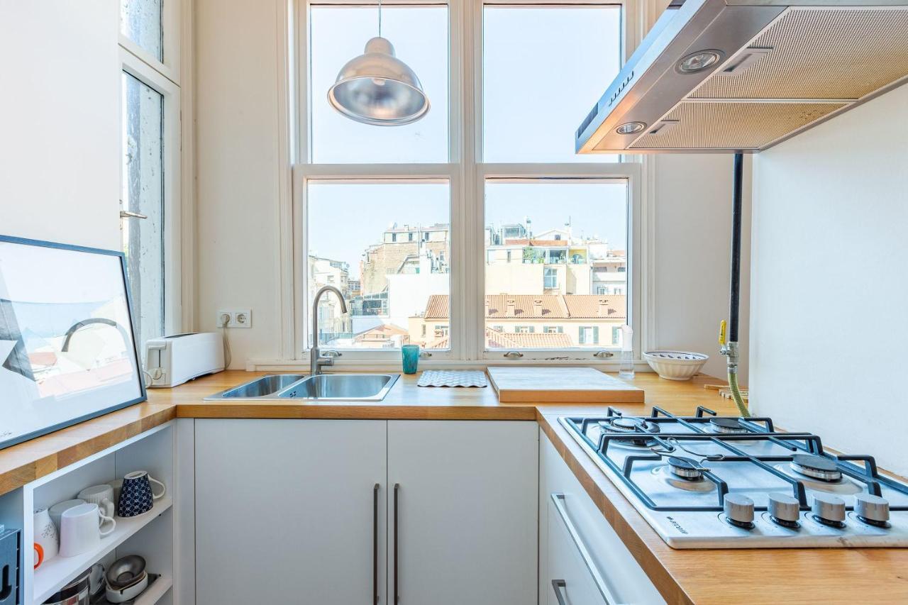 Eclectic Home Near Galata Tower In Beyoglu Istanbul Exterior photo