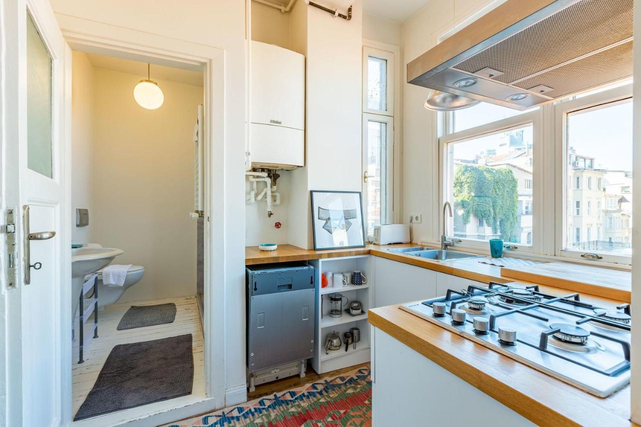 Eclectic Home Near Galata Tower In Beyoglu Istanbul Exterior photo