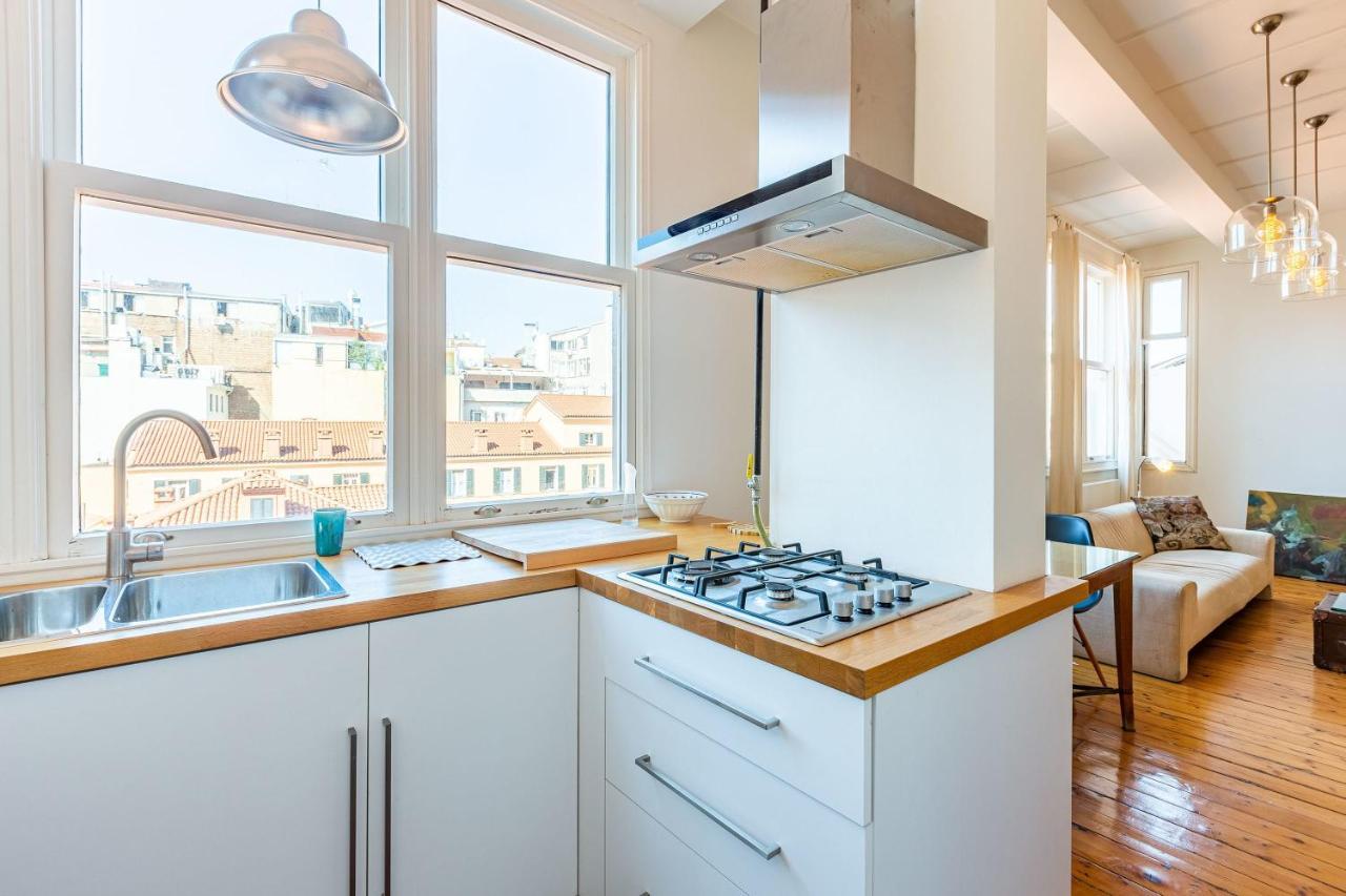 Eclectic Home Near Galata Tower In Beyoglu Istanbul Exterior photo
